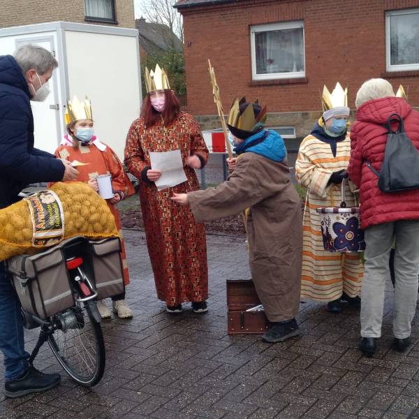 Sternsinger_Wochenmarkt.jpg