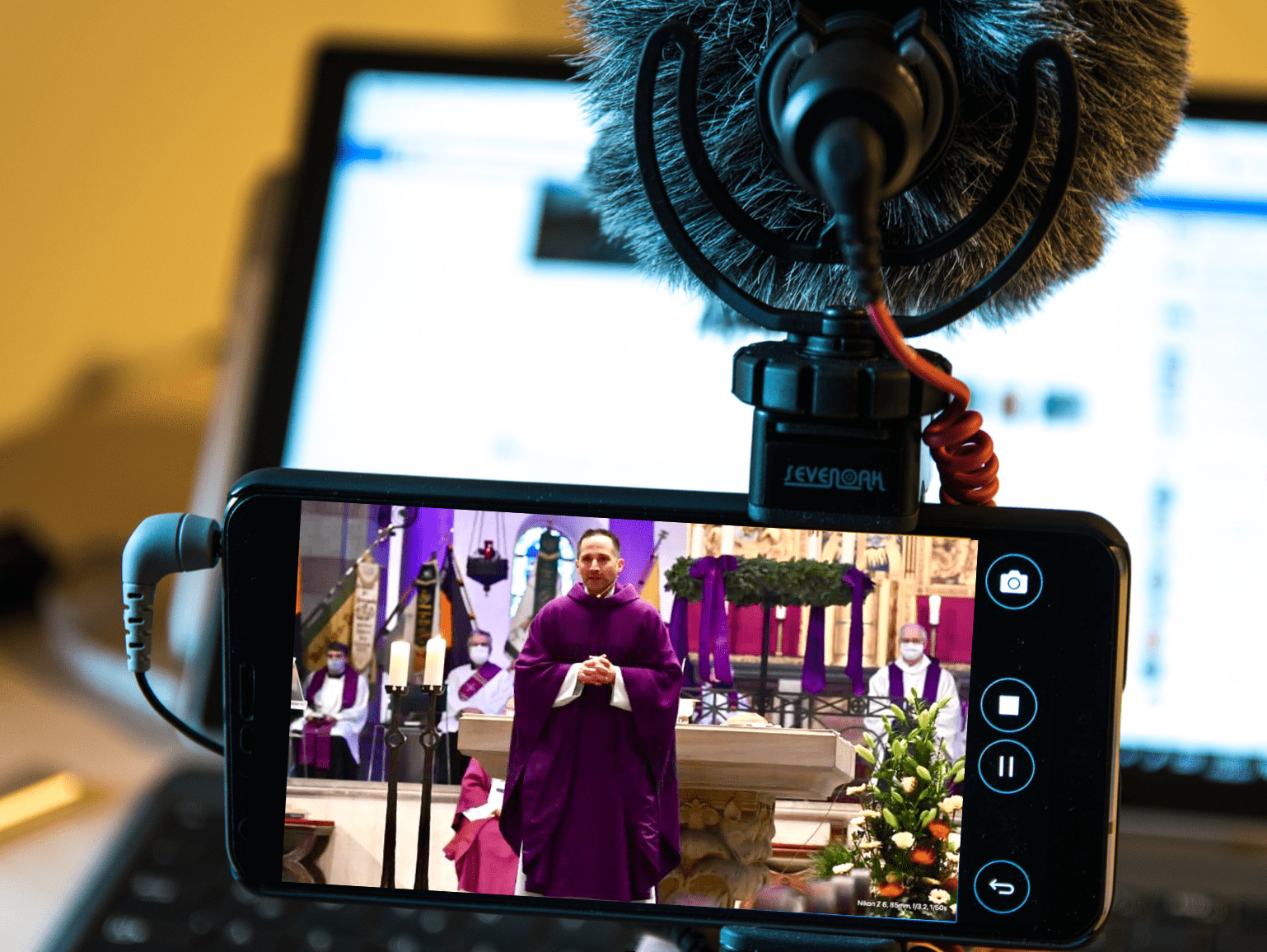 Jan Kröger als neuer Pfarrer Foto: pixabay Bearbeitet: TP
